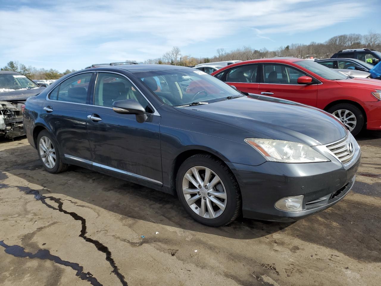 2011 Lexus ES - Image 4