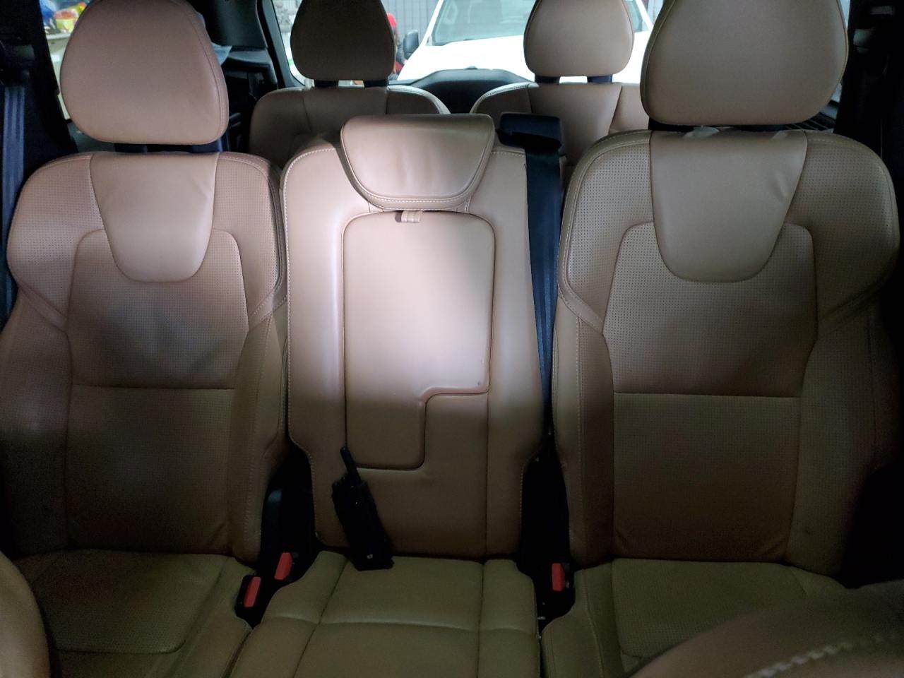 2017 Volvo XC90 - Image 10