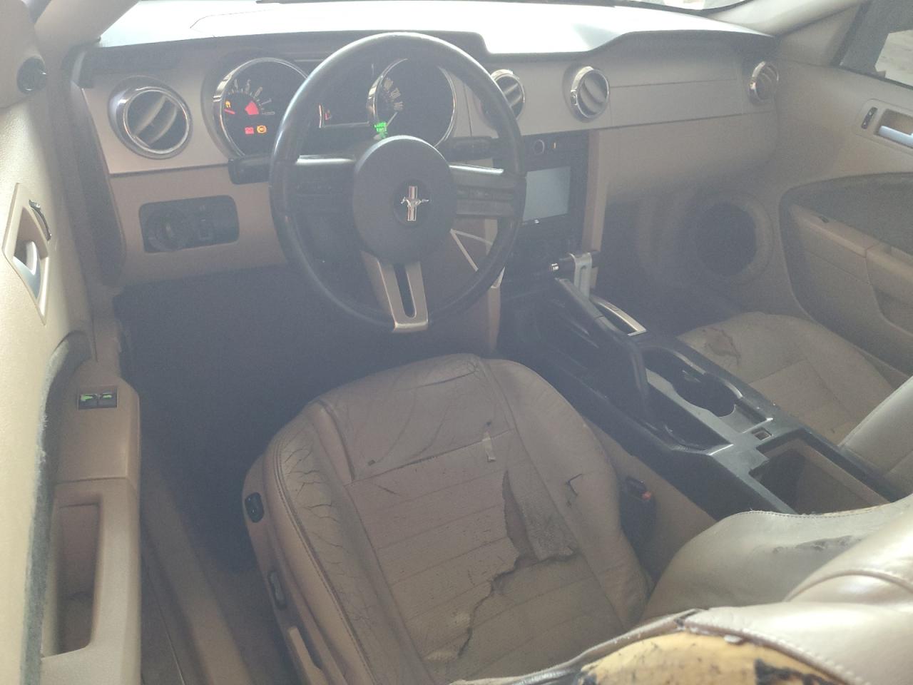 2007 Ford Mustang - Image 8