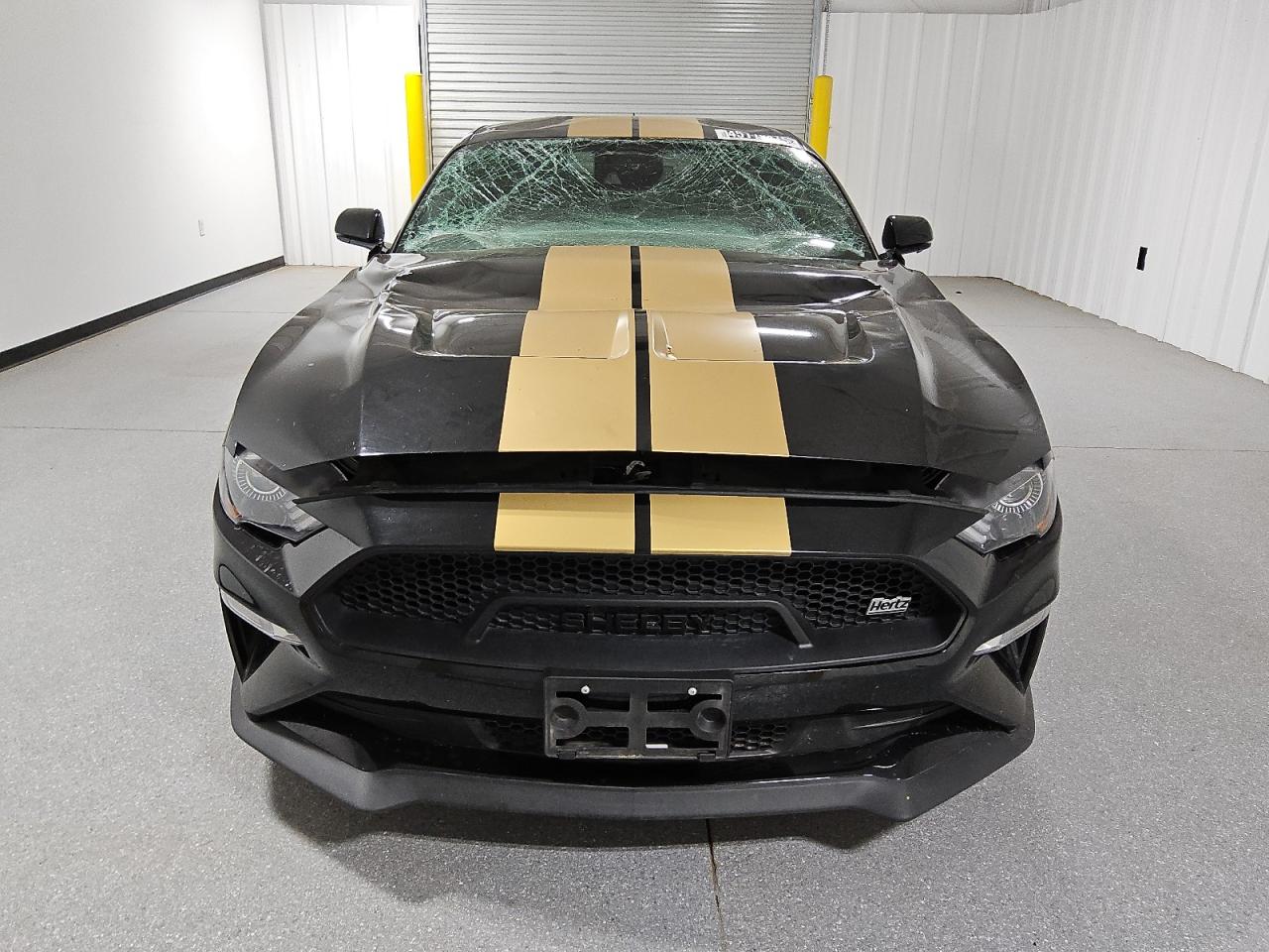 2022 Ford Mustang - Image 5