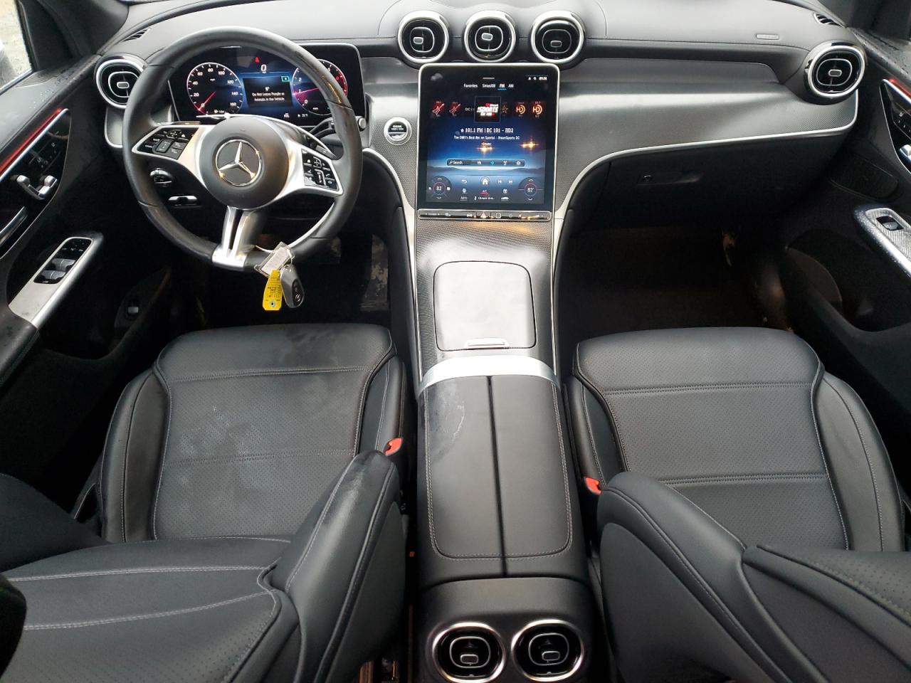 2024 Mercedes-Benz GLC - Image 8