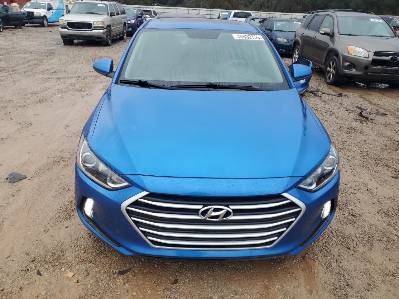 2017 Hyundai Elantra - Image 5