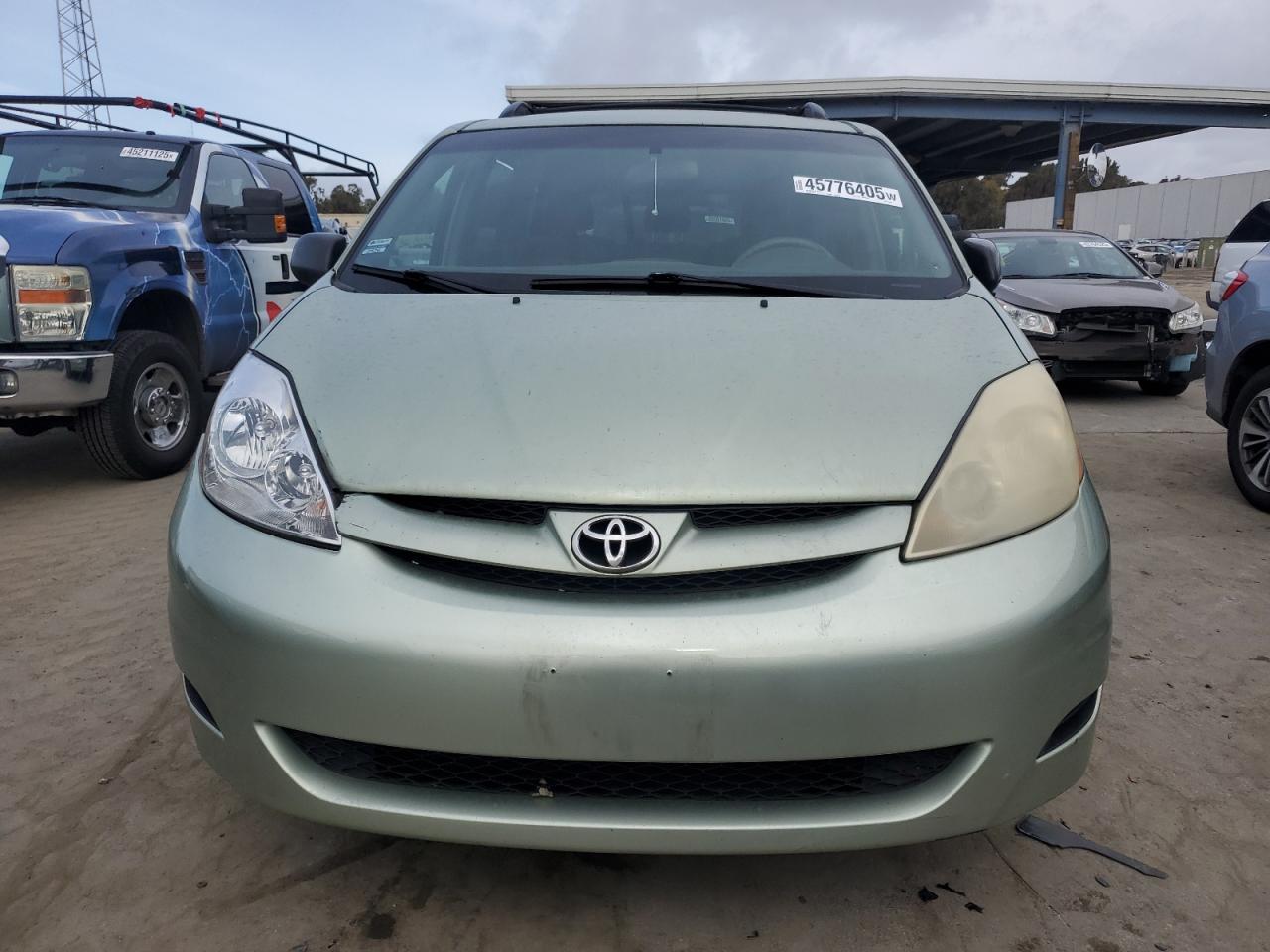 2008 Toyota Sienna - Image 5