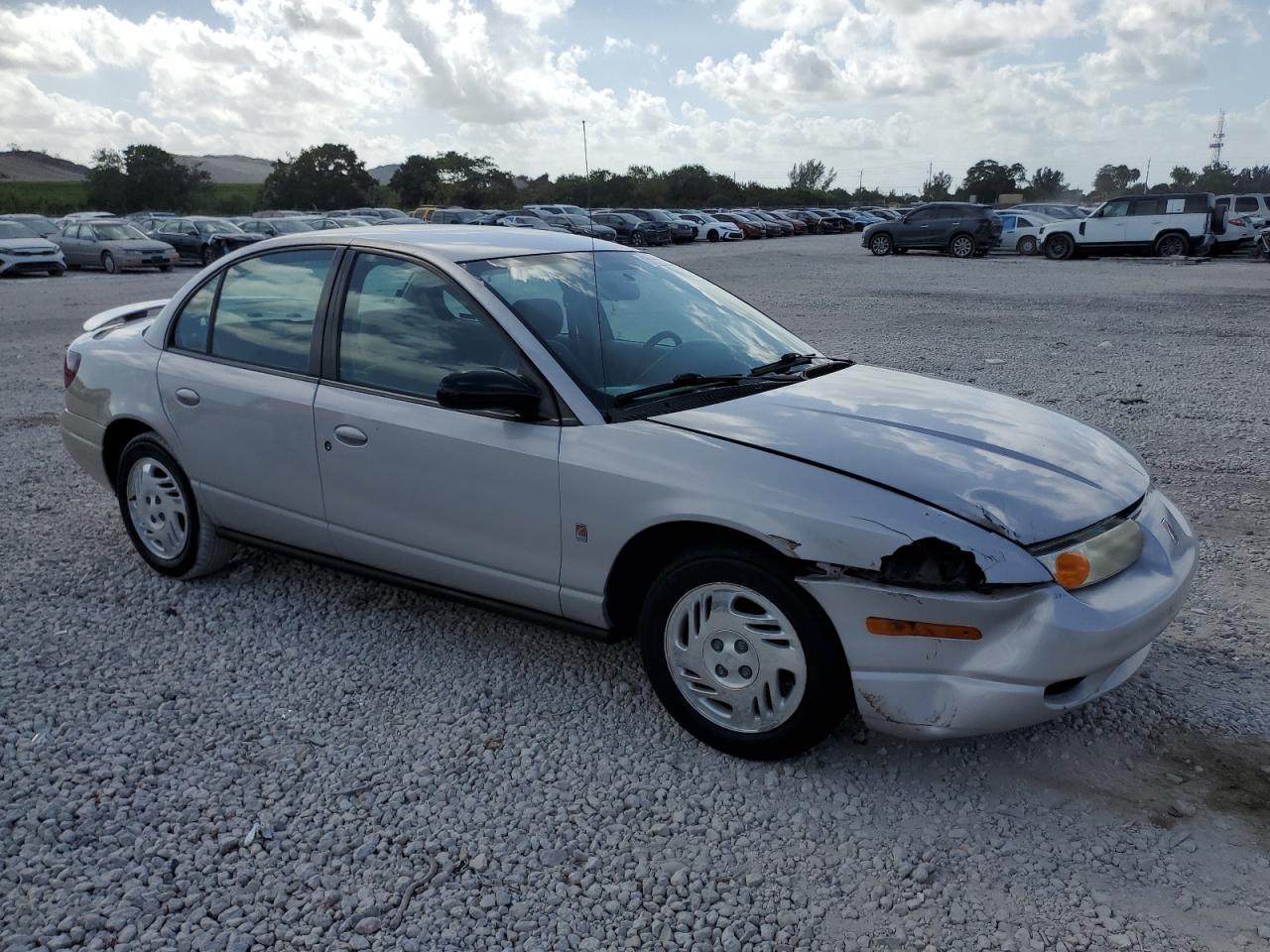 2000 Saturn SL - Image 4