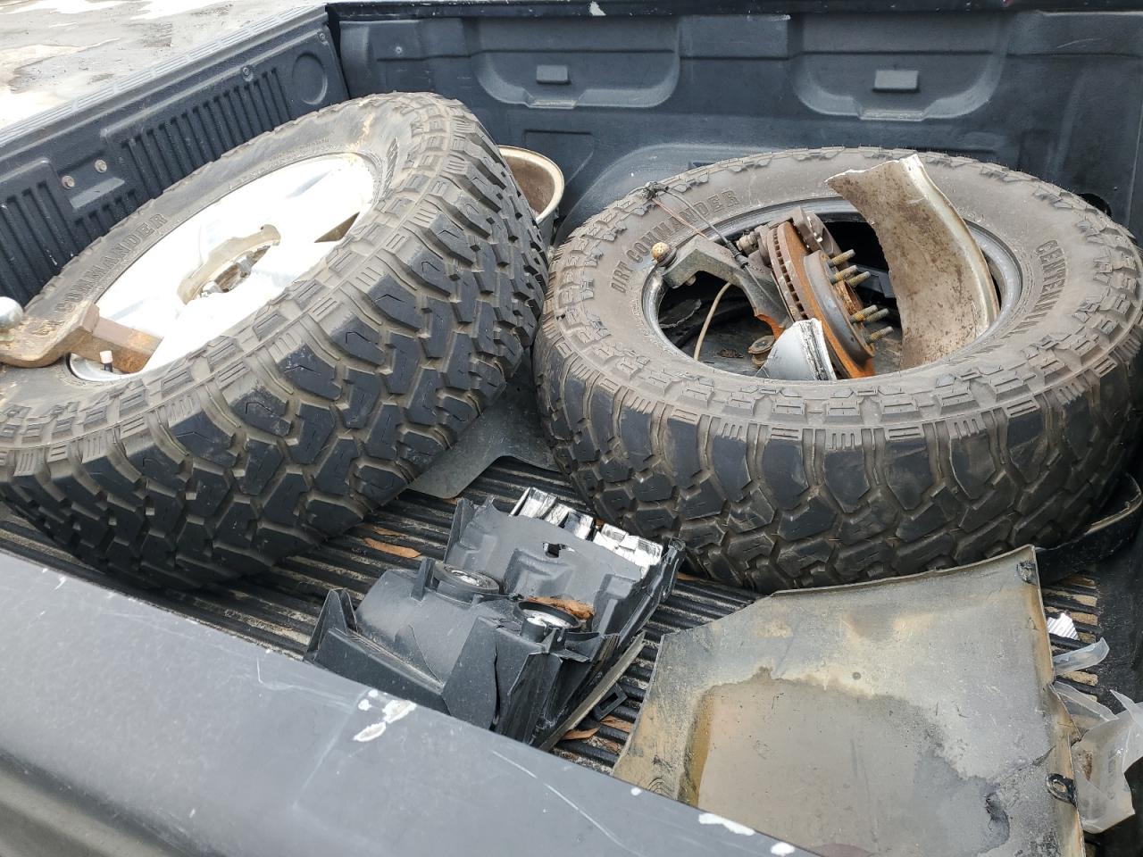 2013 GMC Sierra - Image 12