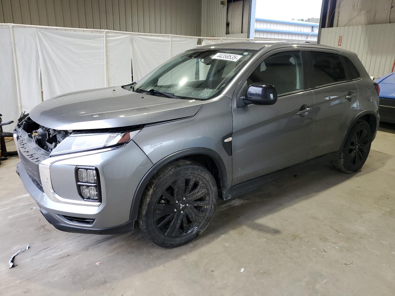 2021 Mitsubishi Outlander - Image 1