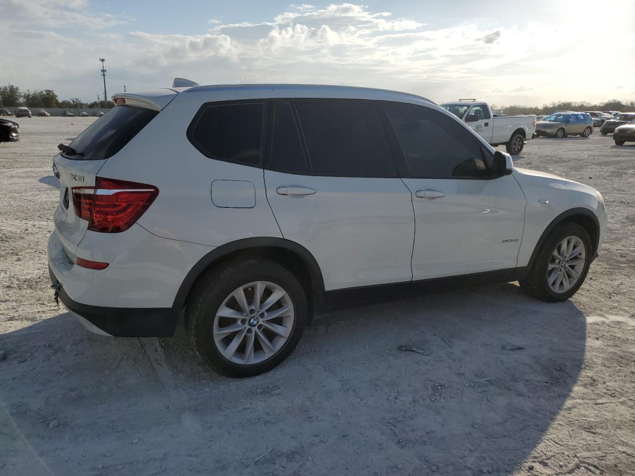 2015 BMW X3 - Image 3