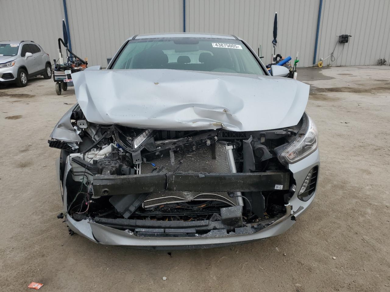 2020 Hyundai Elantra - Image 5