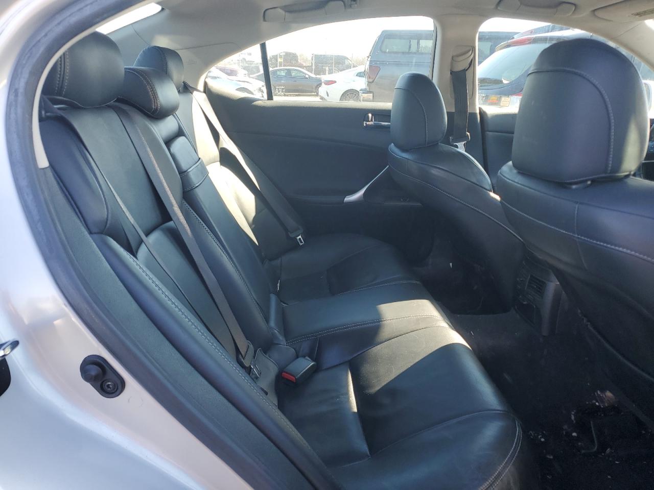 2009 Lexus IS - Image 10