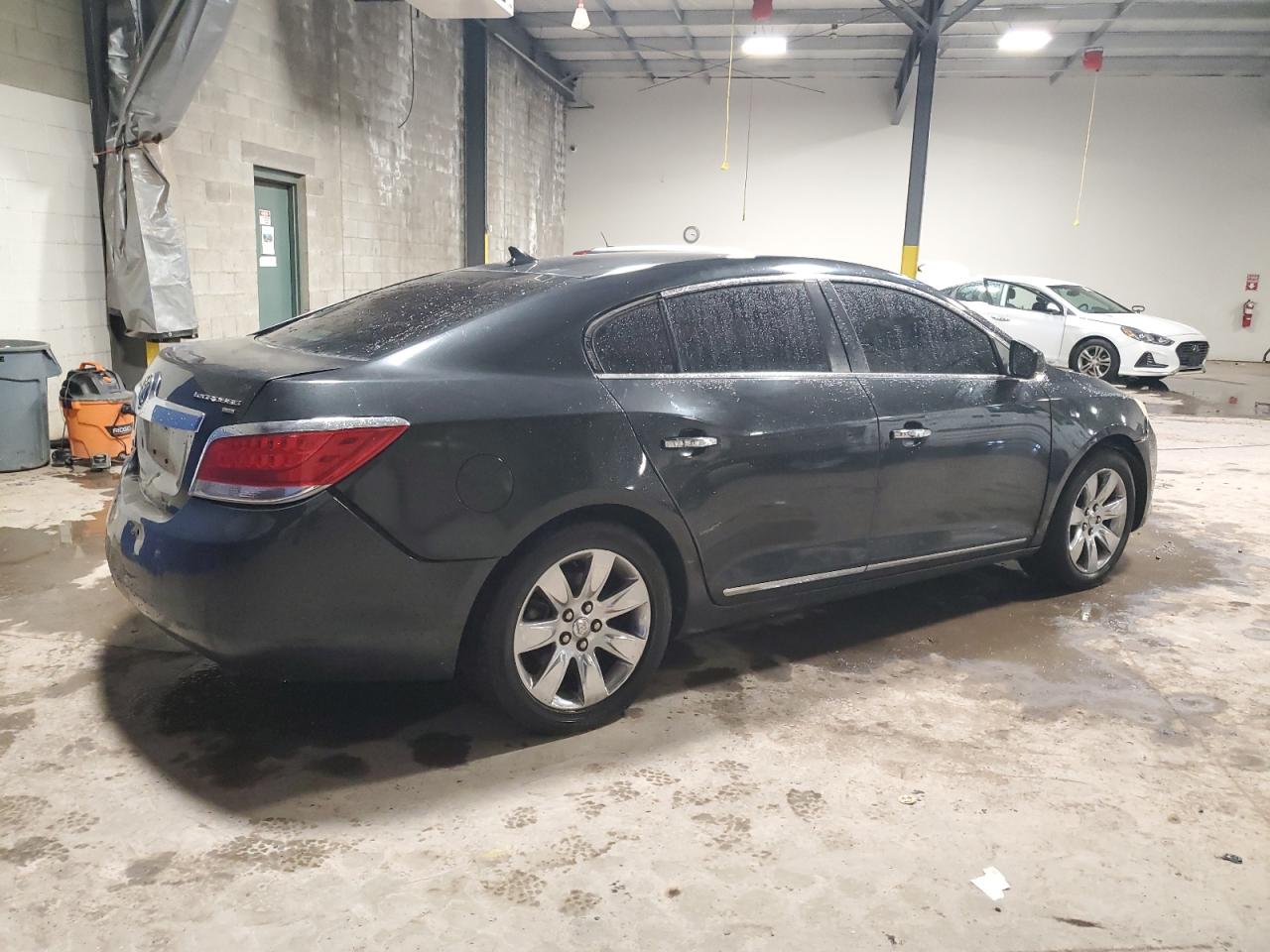 2010 Buick LaCrosse - Image 3