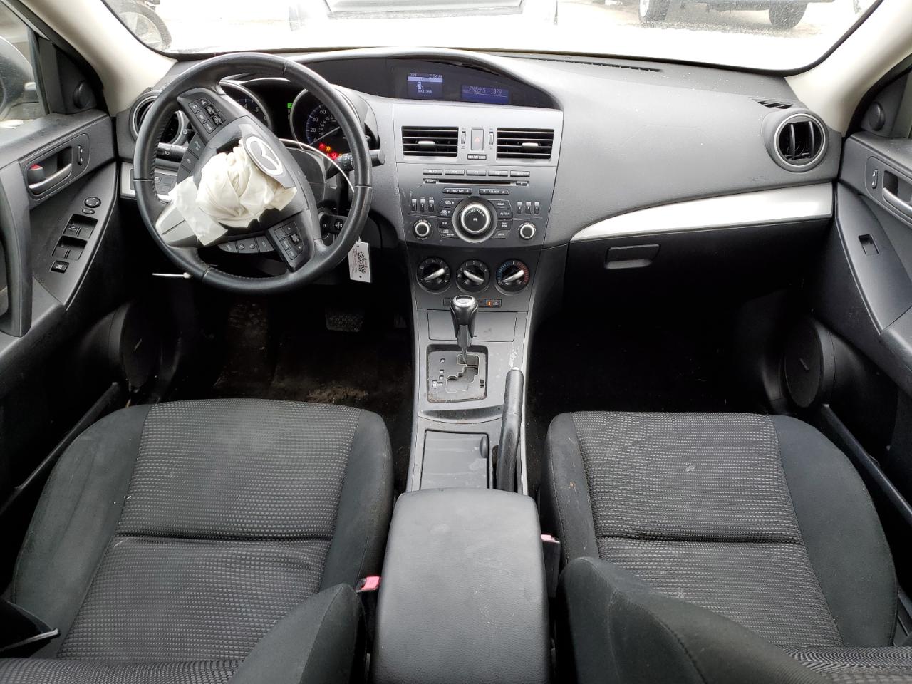 2012 Mazda 3 - Image 8