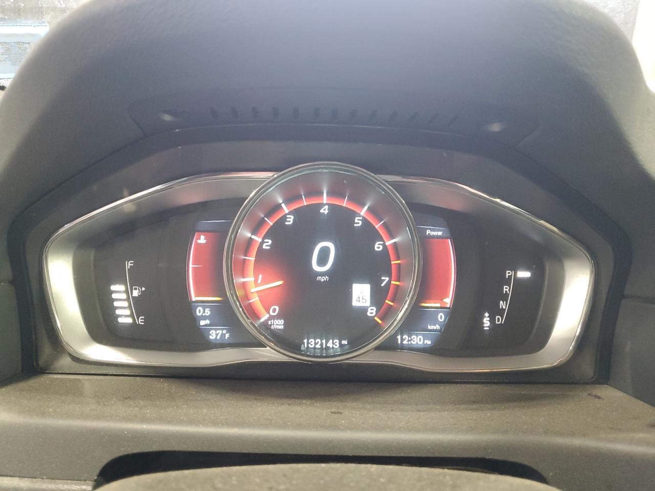 2016 Volvo XC70 - Image 9