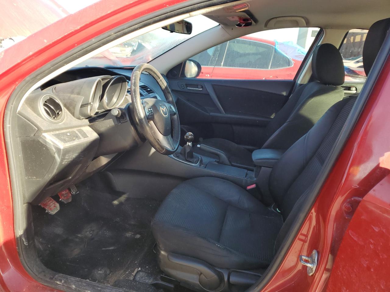 2013 Mazda 3 - Image 7