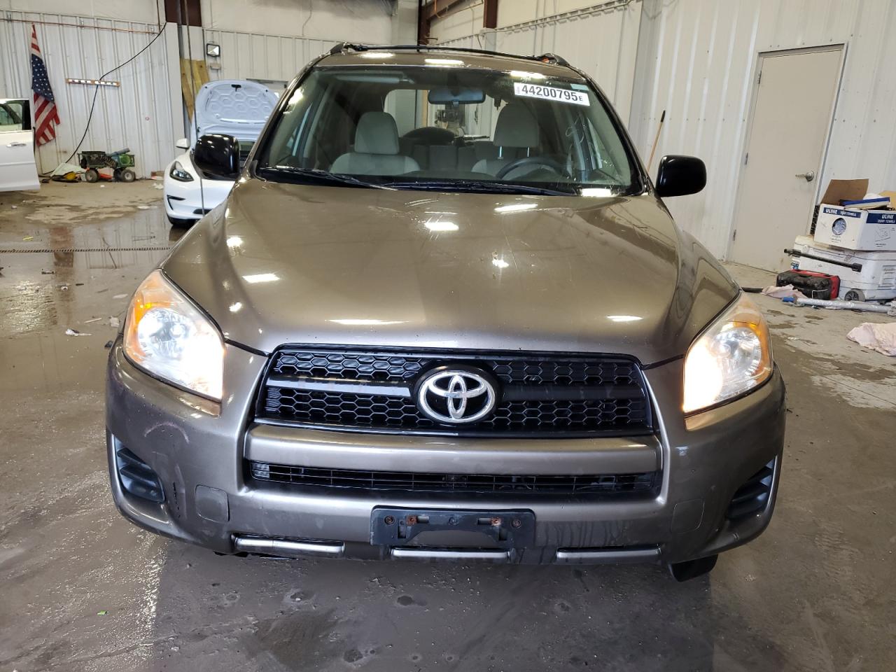 2010 Toyota RAV 4 - Image 5