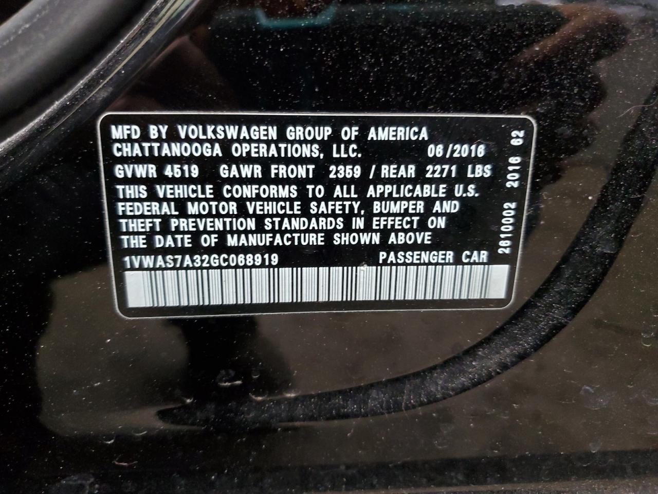 2016 Volkswagen Passat - Image 14