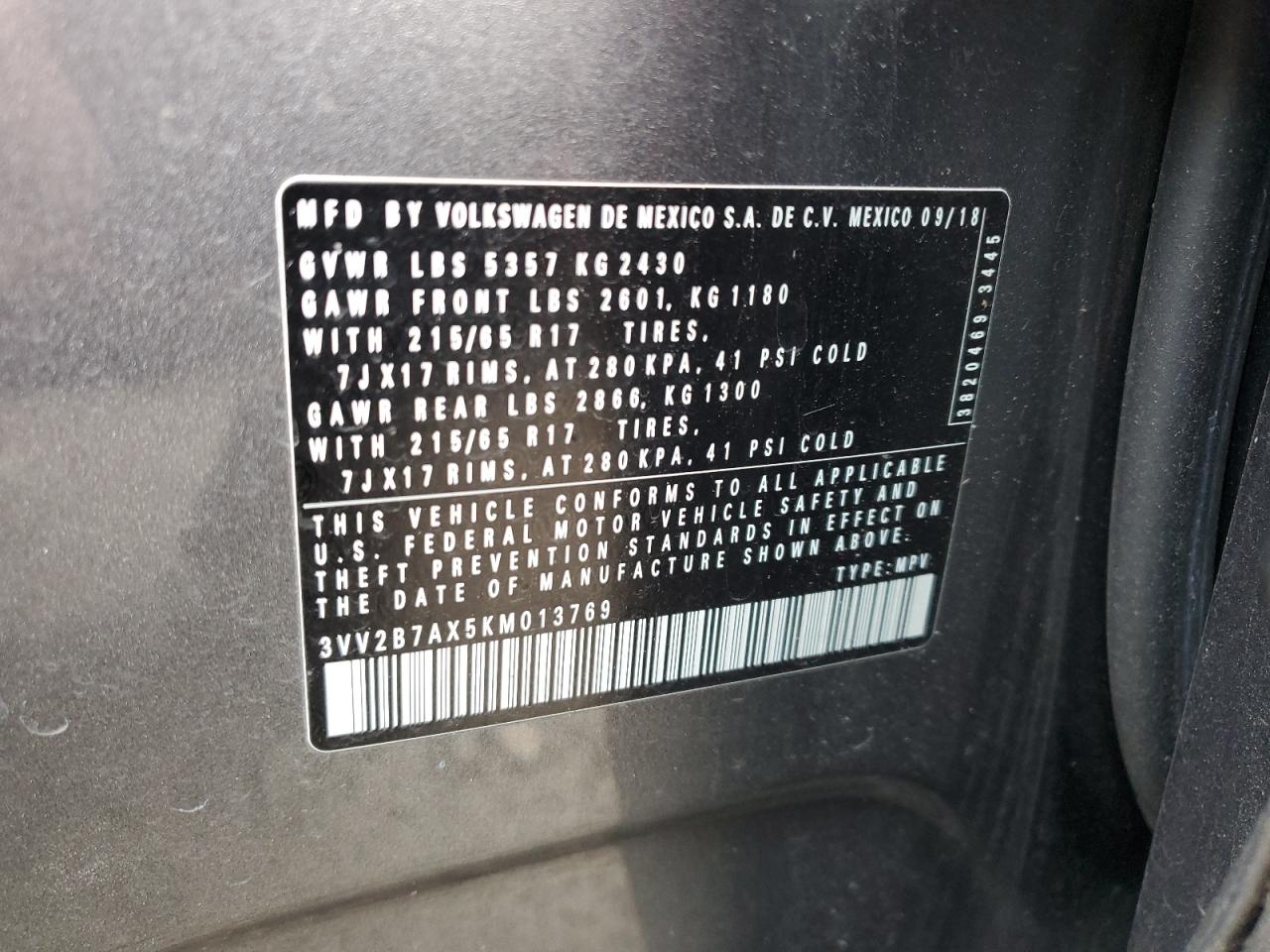 2019 Volkswagen Tiguan - Image 13