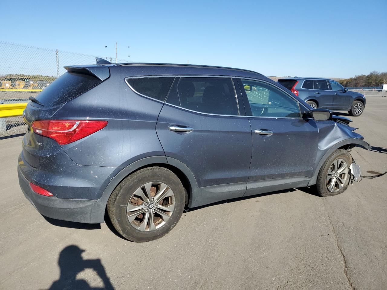 2014 Hyundai Santa Fe - Image 3