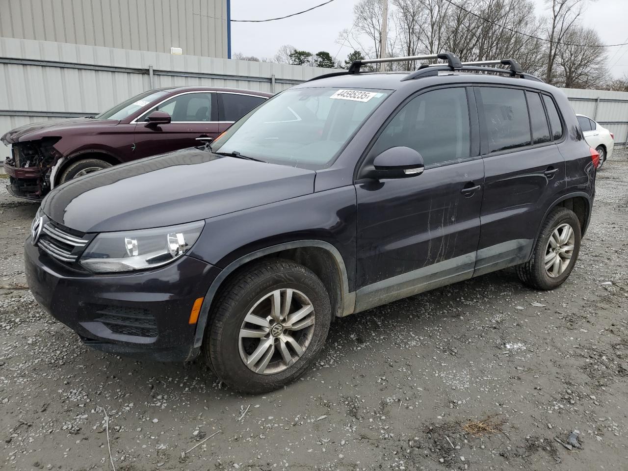 2016 Volkswagen Tiguan - Image 1