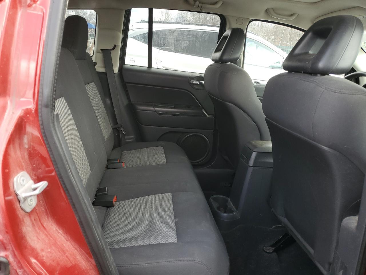 2009 Jeep Compass - Image 11