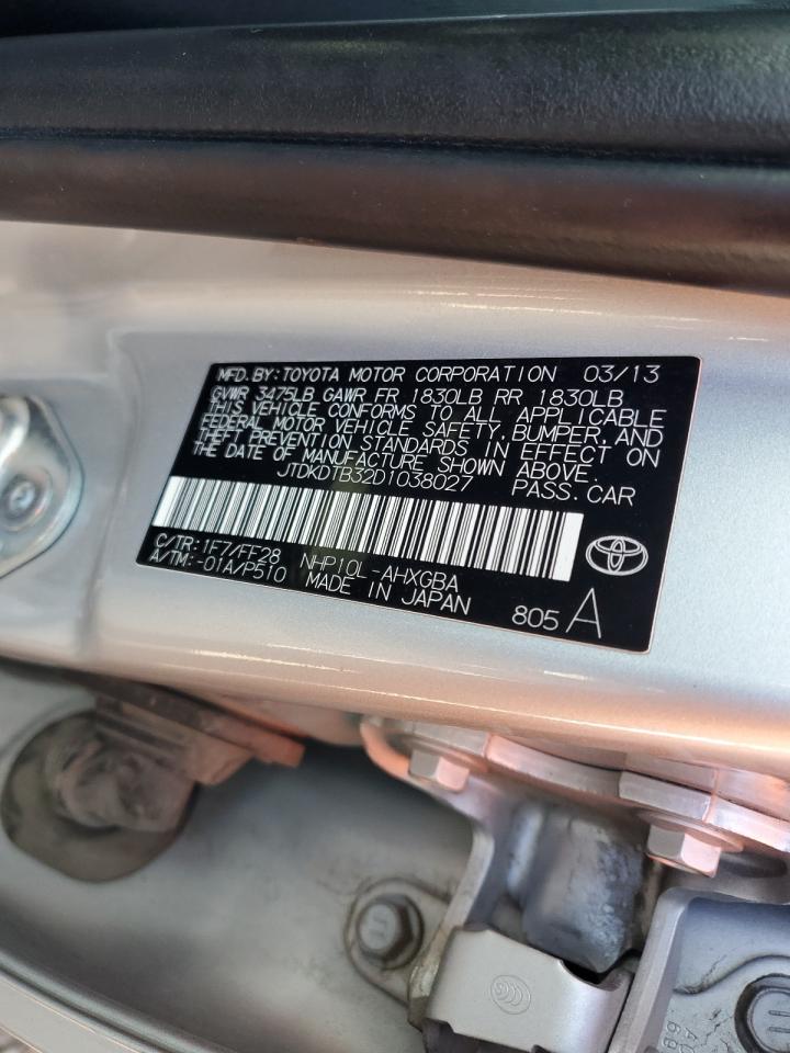 2013 Toyota Prius - Image 13
