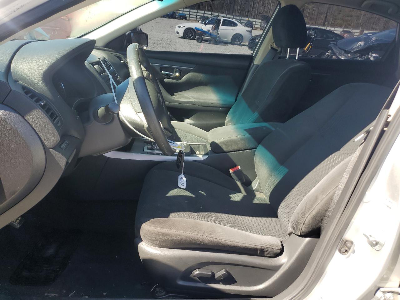 2015 Nissan Altima - Image 7