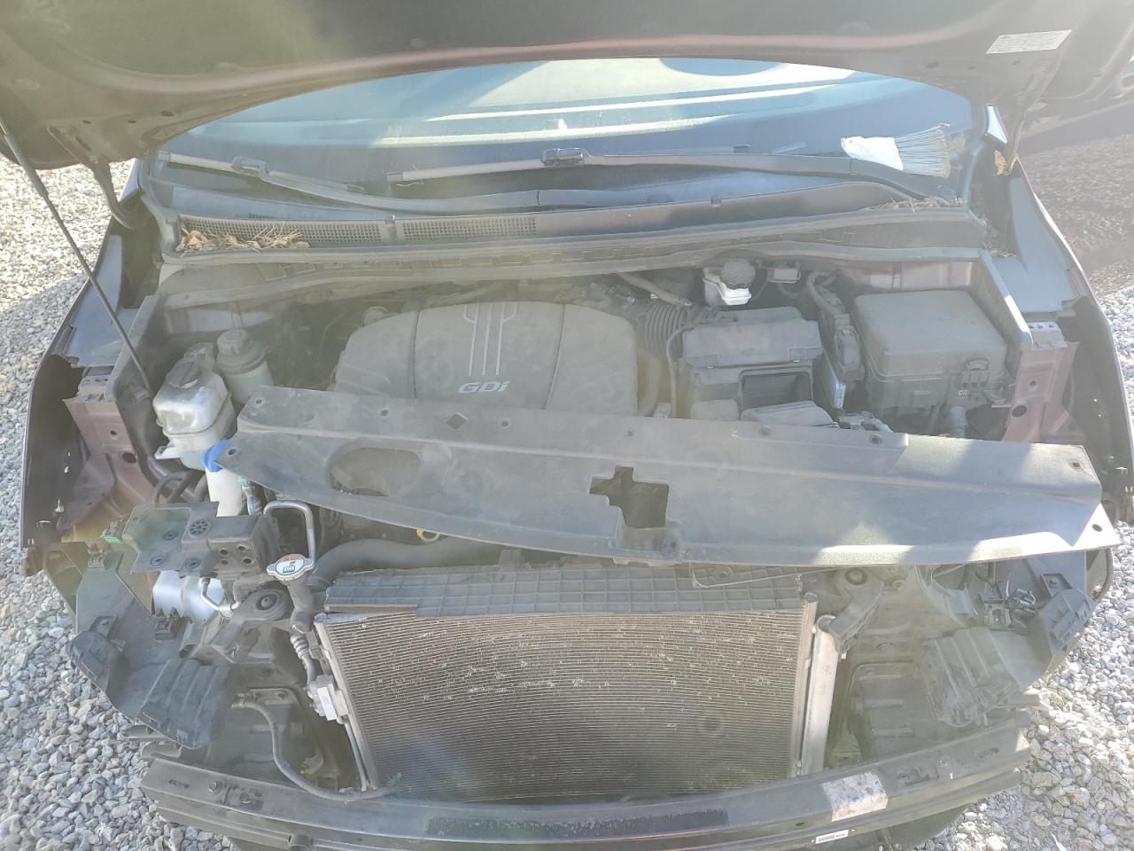 2017 Kia Sedona - Image 12