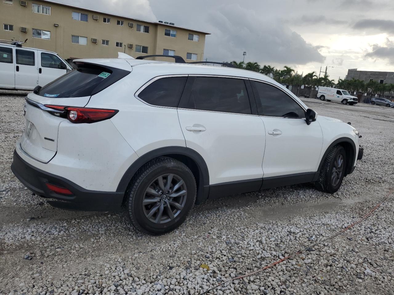 2021 Mazda CX-9 - Image 3