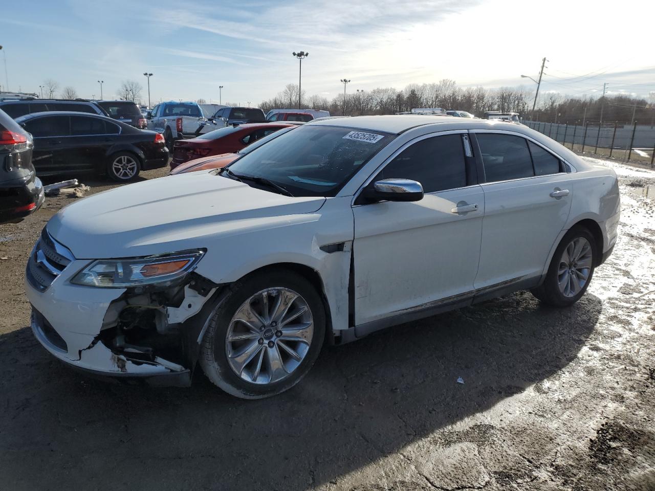 2010 Ford Taurus - Image 1