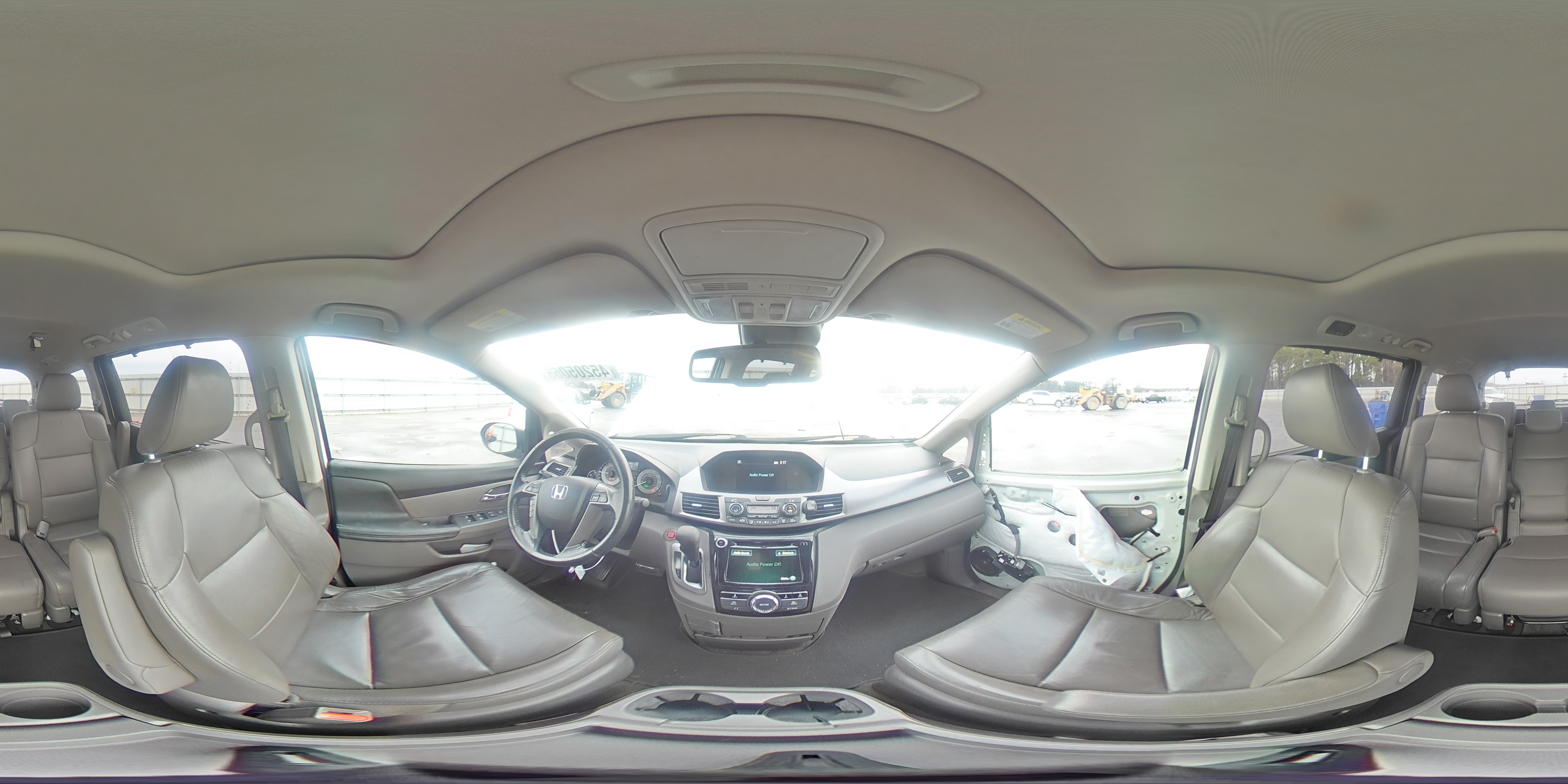 2015 Honda Odyssey - Image 13