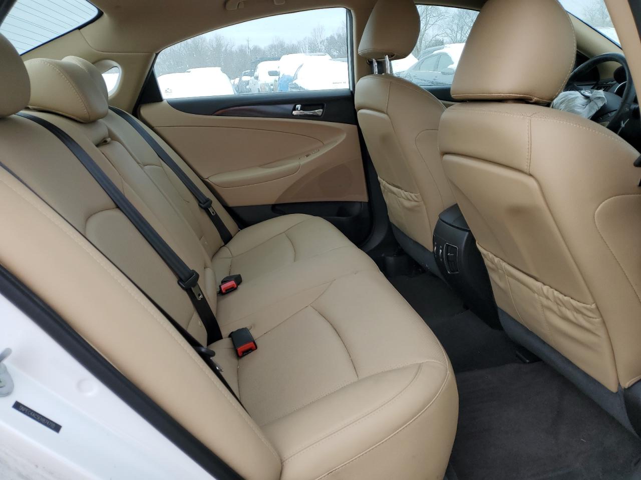 2014 Hyundai Sonata - Image 10