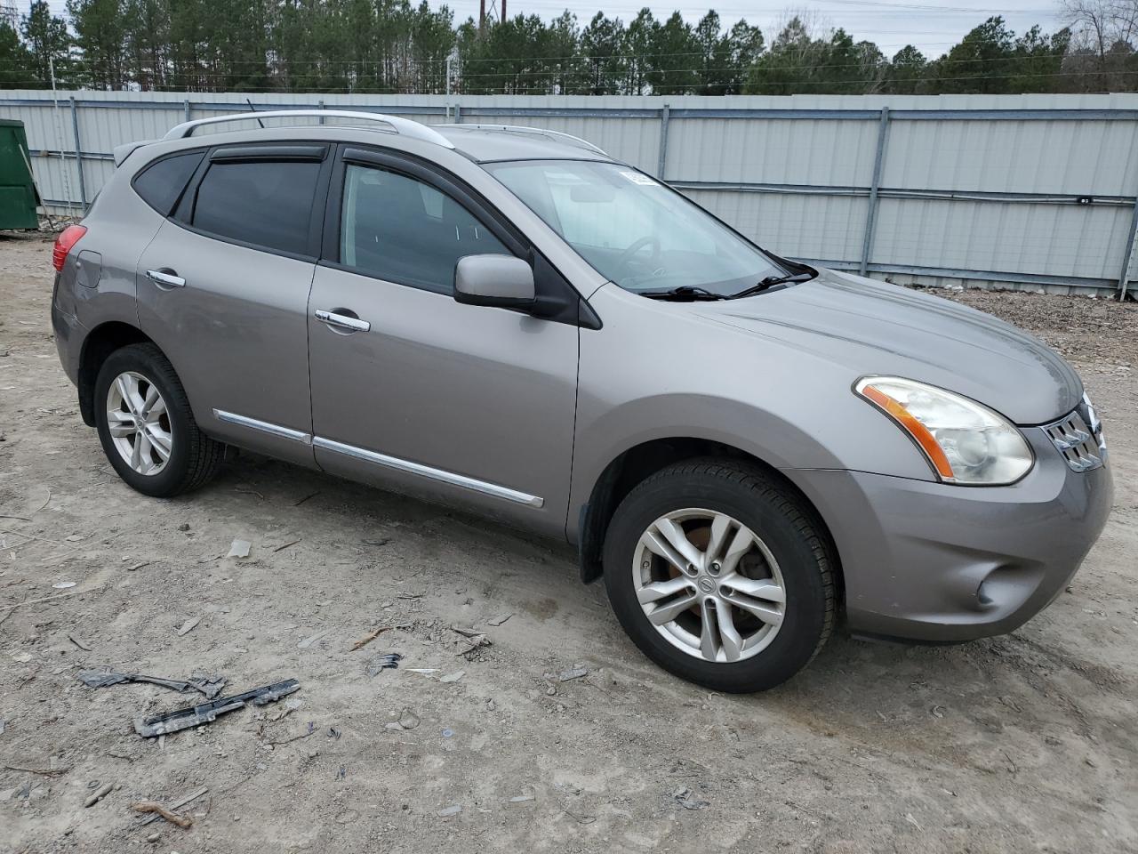2013 Nissan Rogue - Image 4