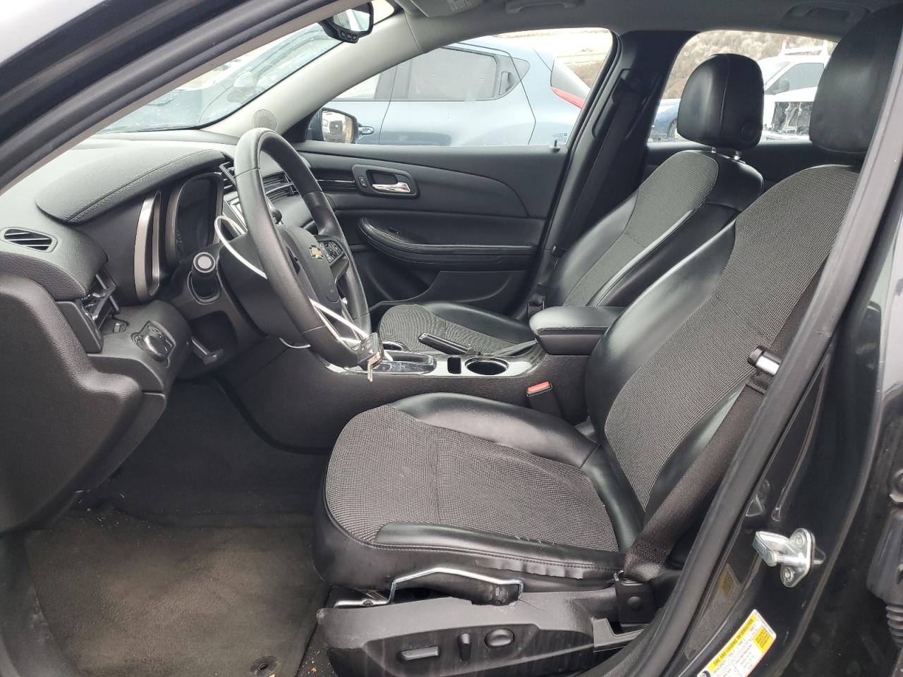 2016 Chevrolet Malibu - Image 7
