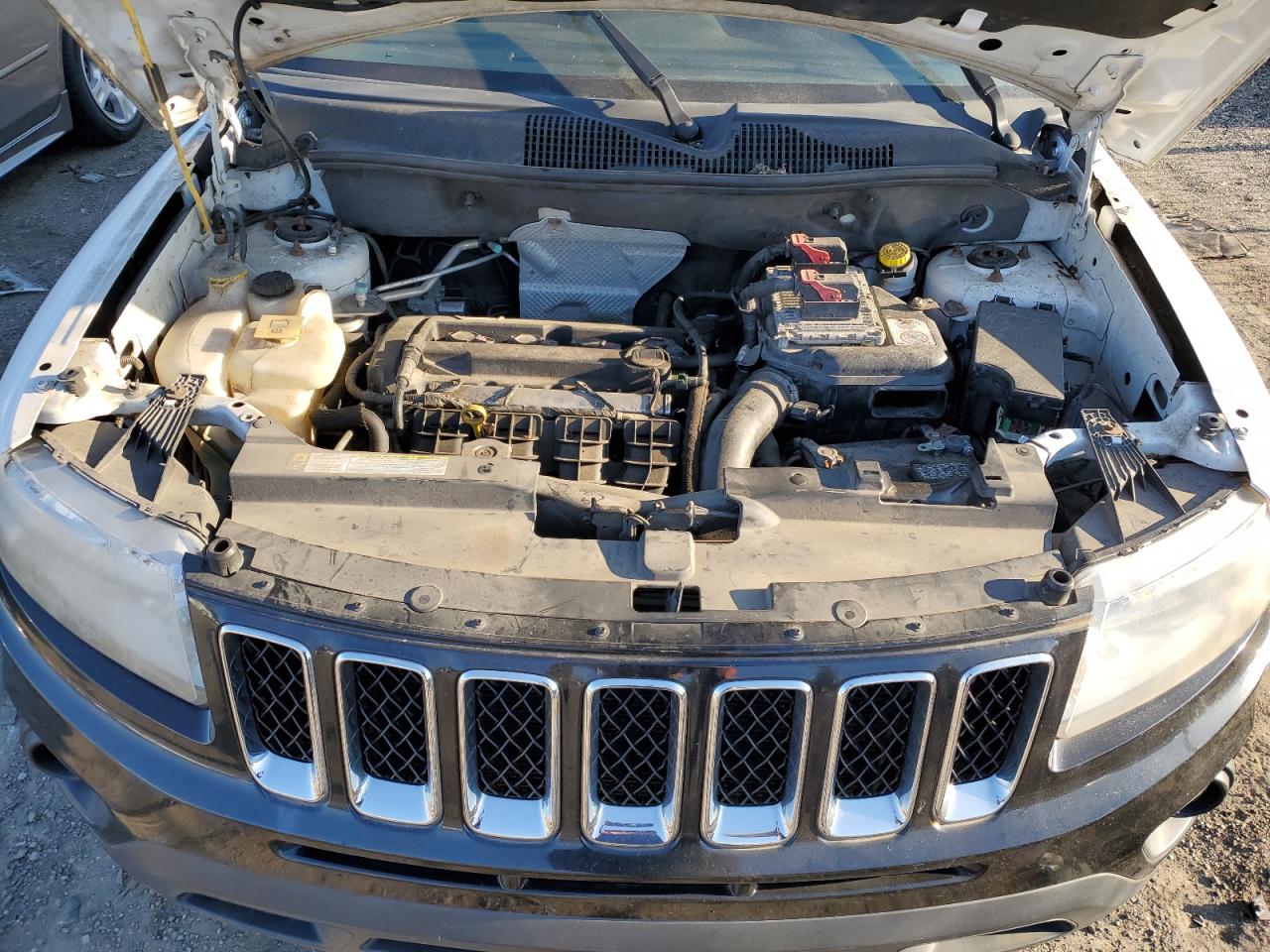 2013 Jeep Compass - Image 12