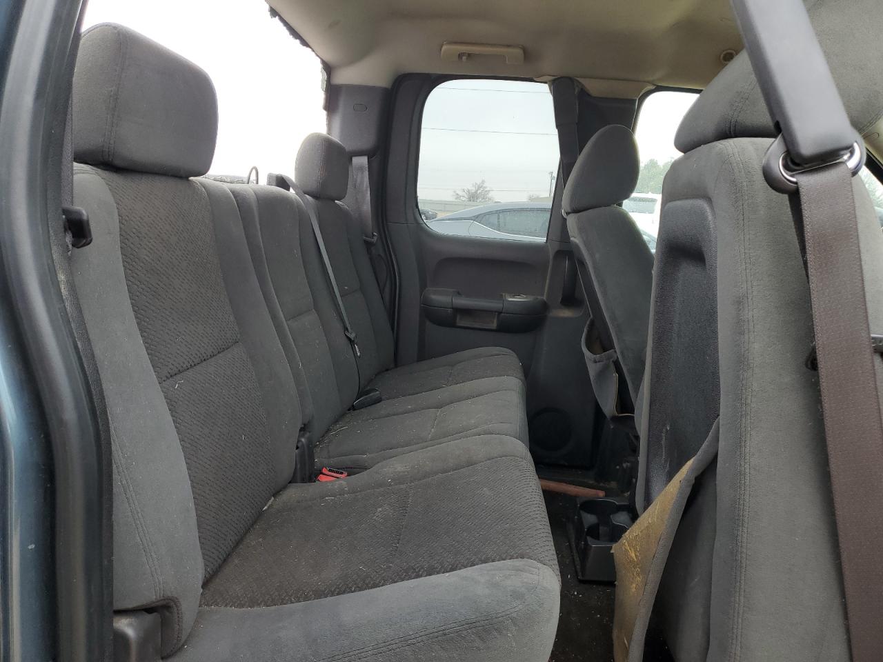 2008 Chevrolet Silverado - Image 11