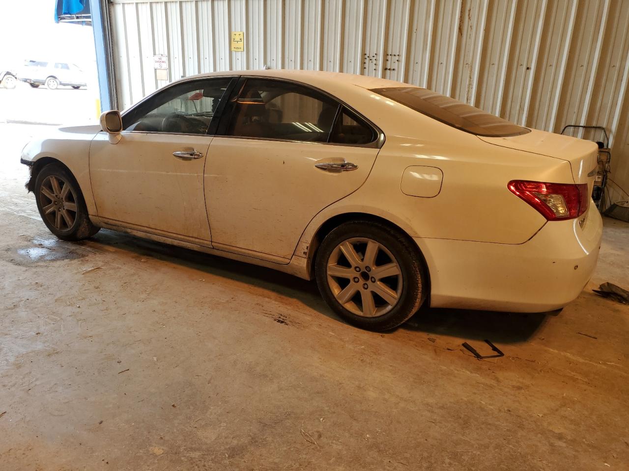 2009 Lexus ES - Image 2