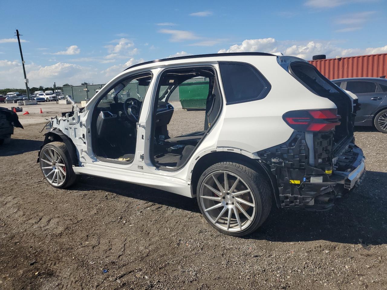 2024 BMW X5 - Image 2