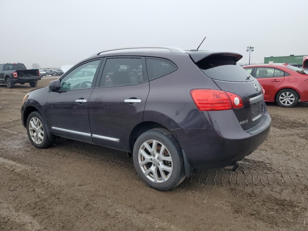 2013 Nissan Rogue - Image 2