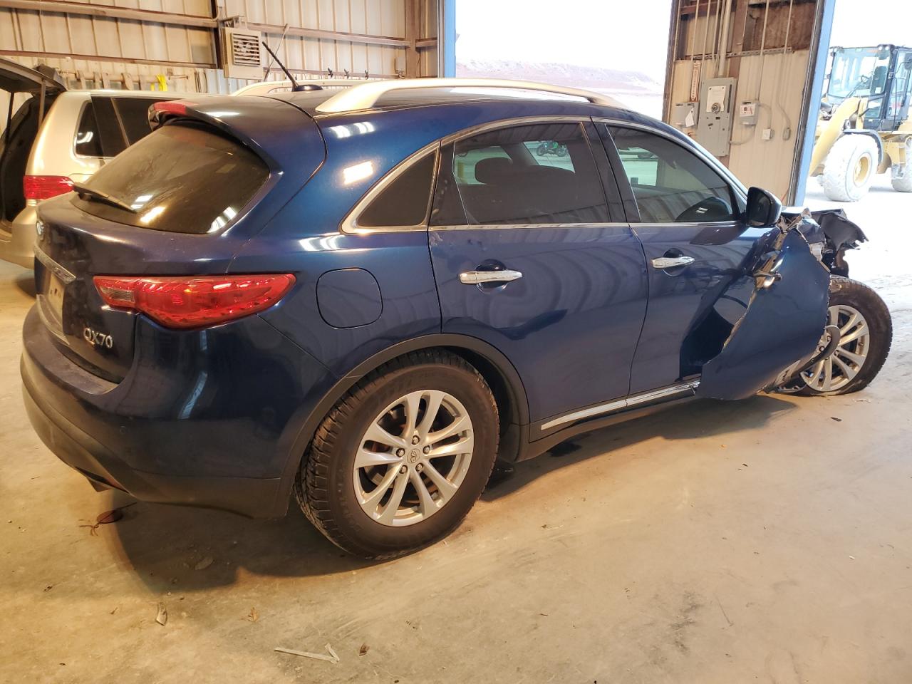 2016 Infiniti QX70 - Image 3