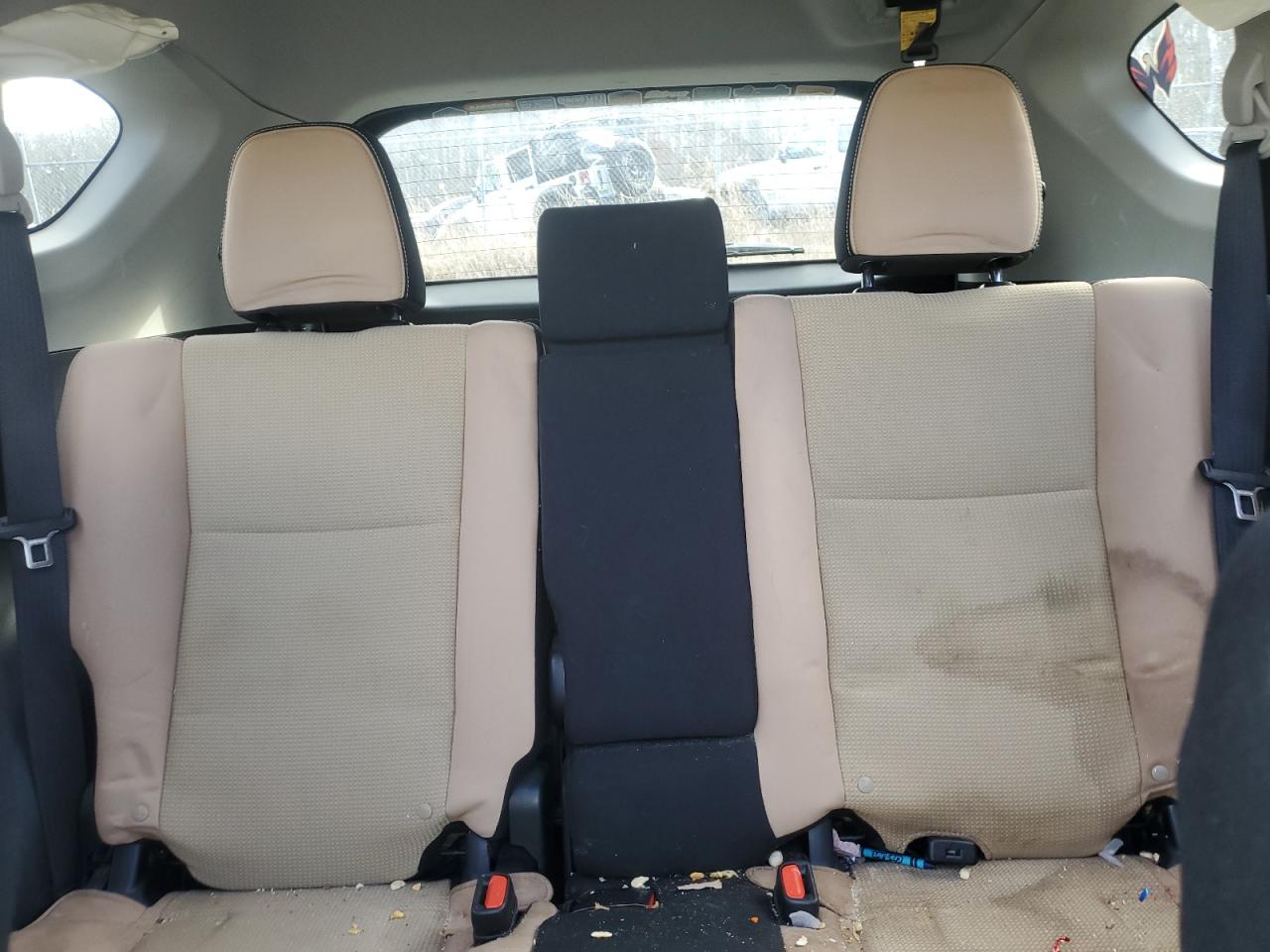 2016 Toyota RAV 4 - Image 10