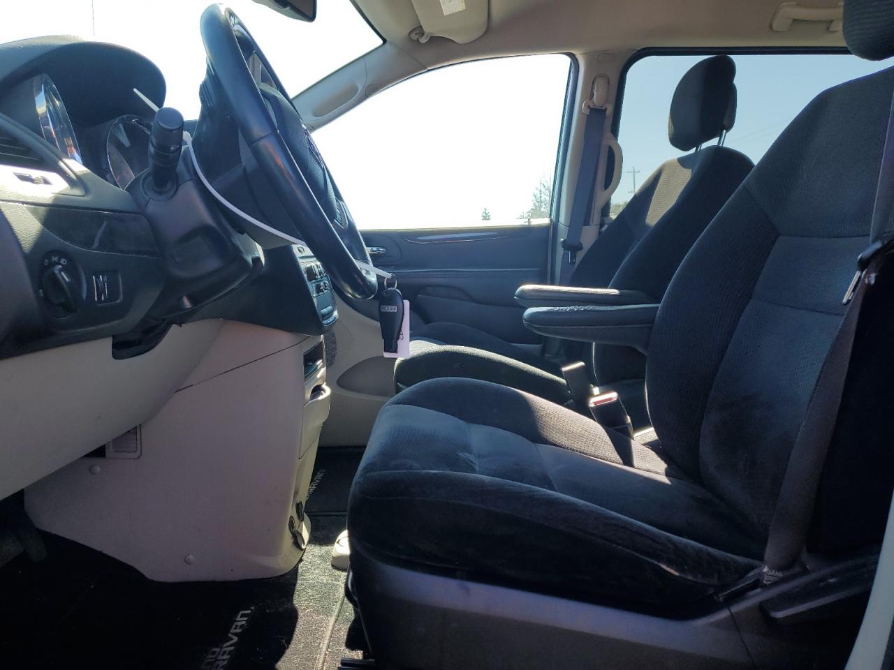 2015 Dodge Caravan - Image 7