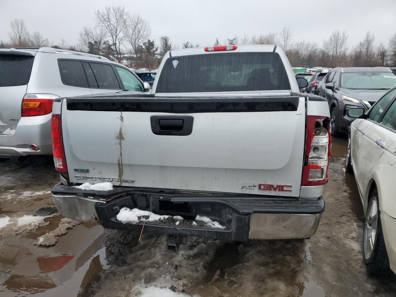 2010 GMC Sierra - Image 6