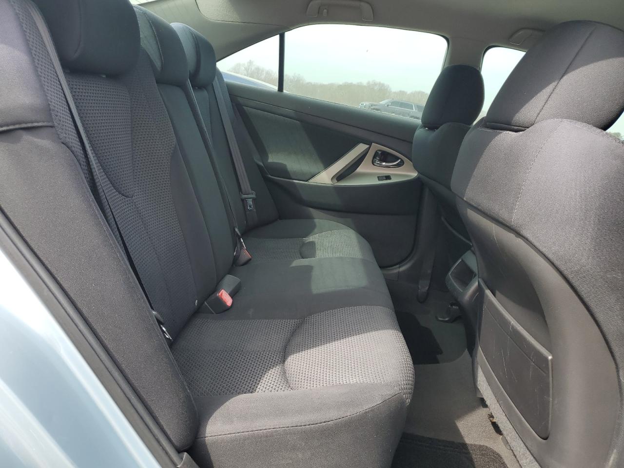 2009 Toyota Camry - Image 10