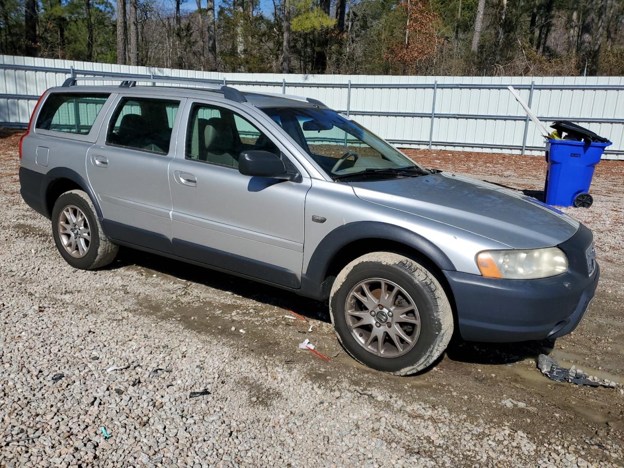 2005 Volvo XC70 - Image 4