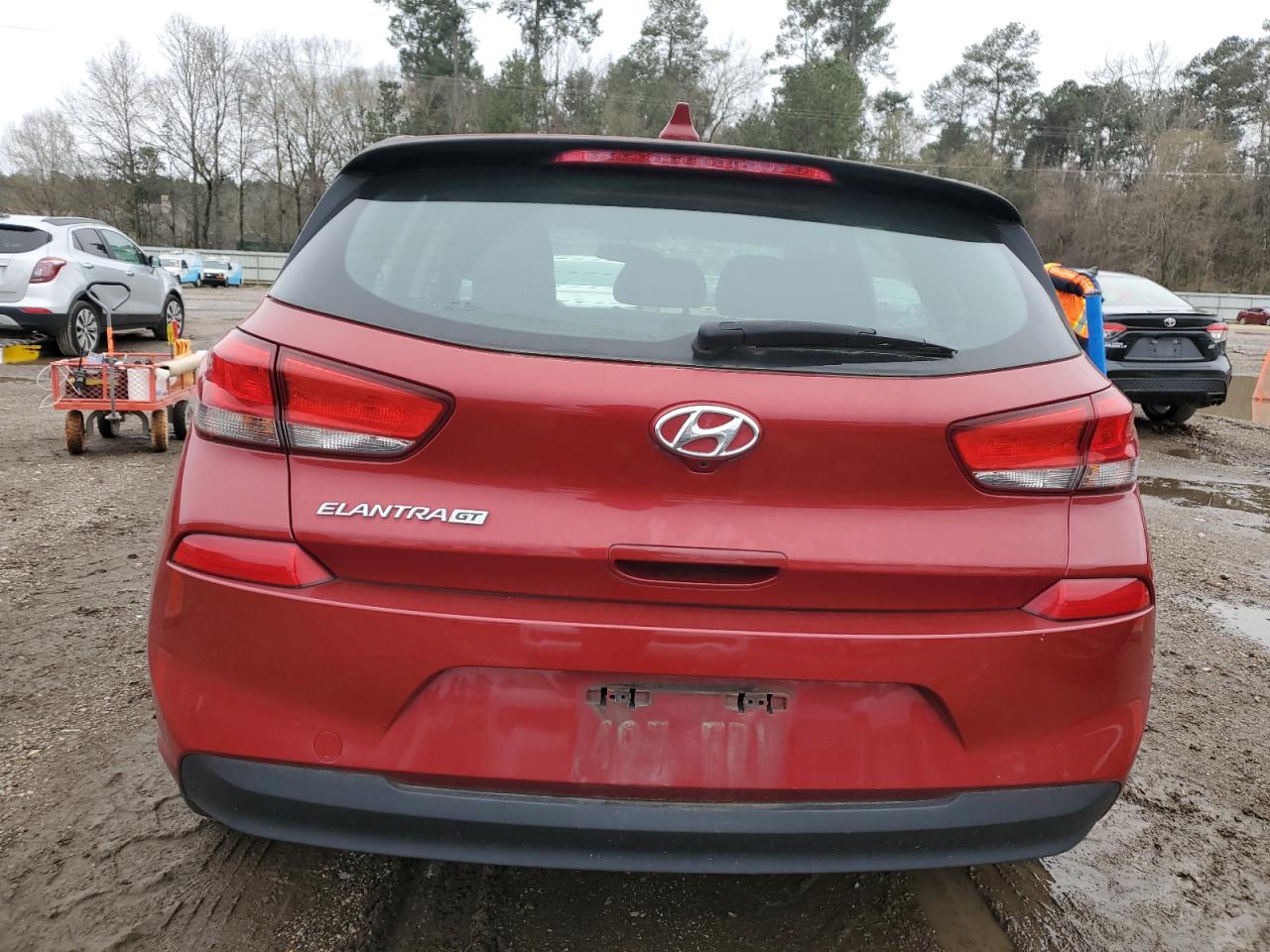 2019 Hyundai Elantra - Image 6