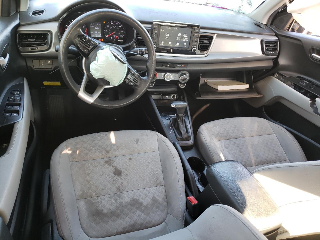 2020 Kia Rio - Image 8