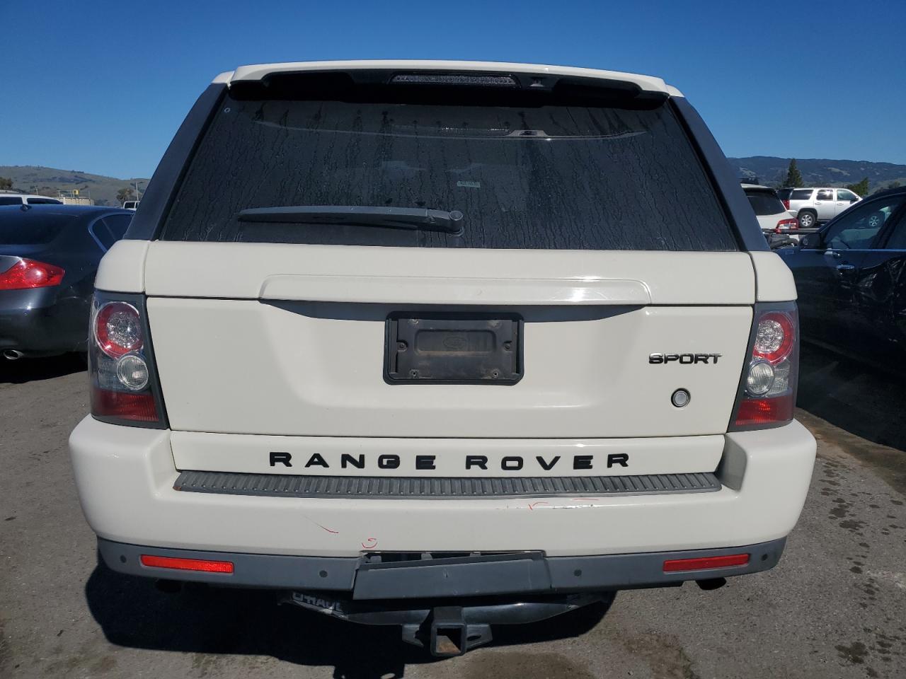 2010 Land Rover Range Rover - Image 6