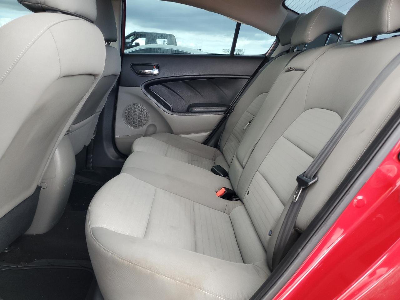 2015 Kia Forte - Image 10