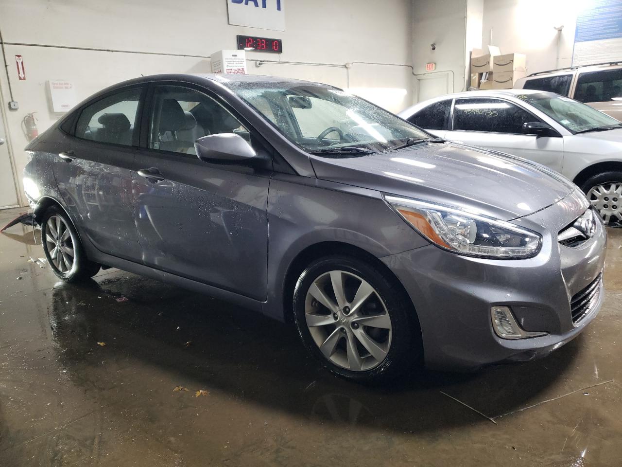 2014 Hyundai Accent - Image 4