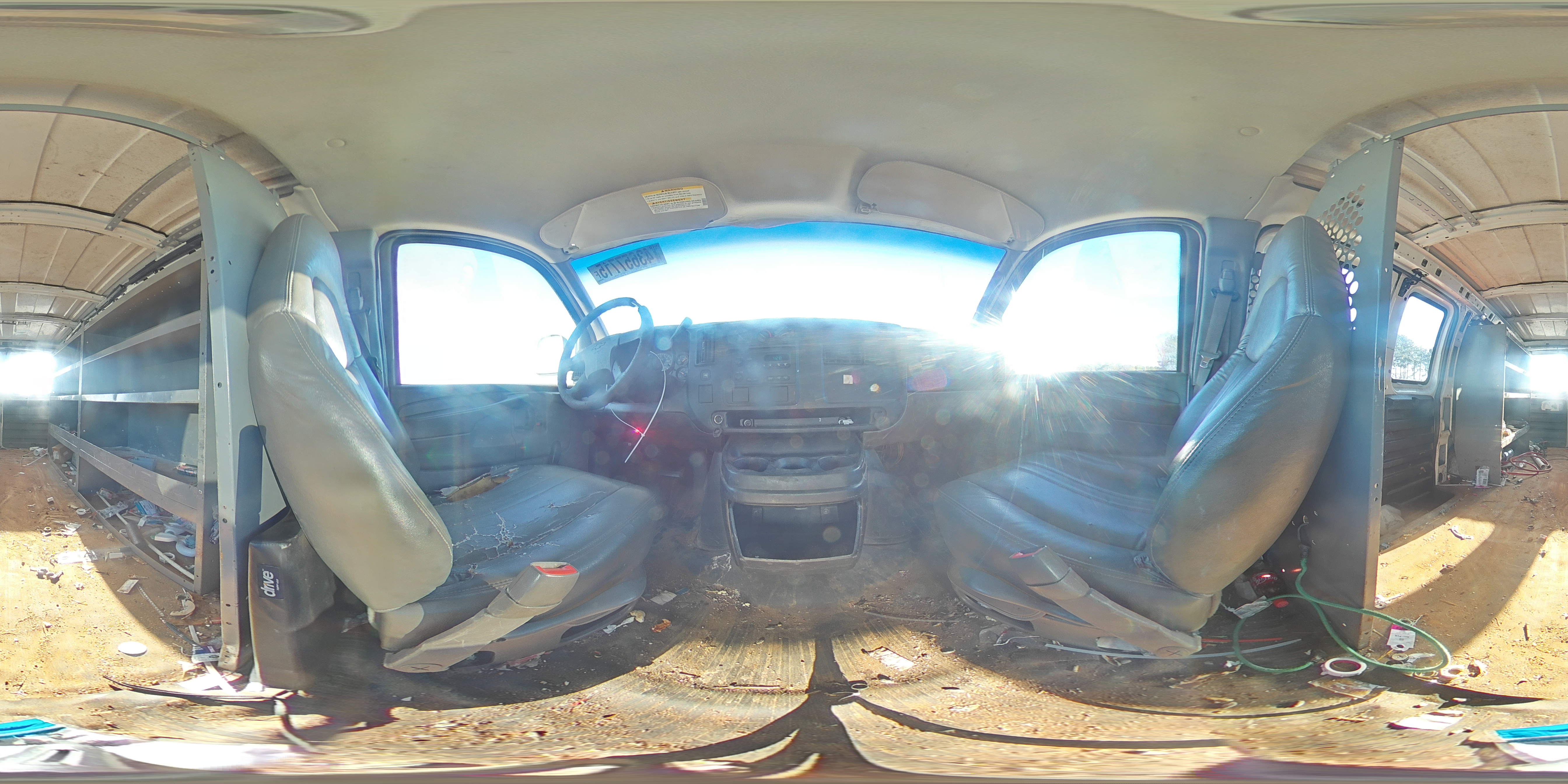 2004 Chevrolet Express - Image 13