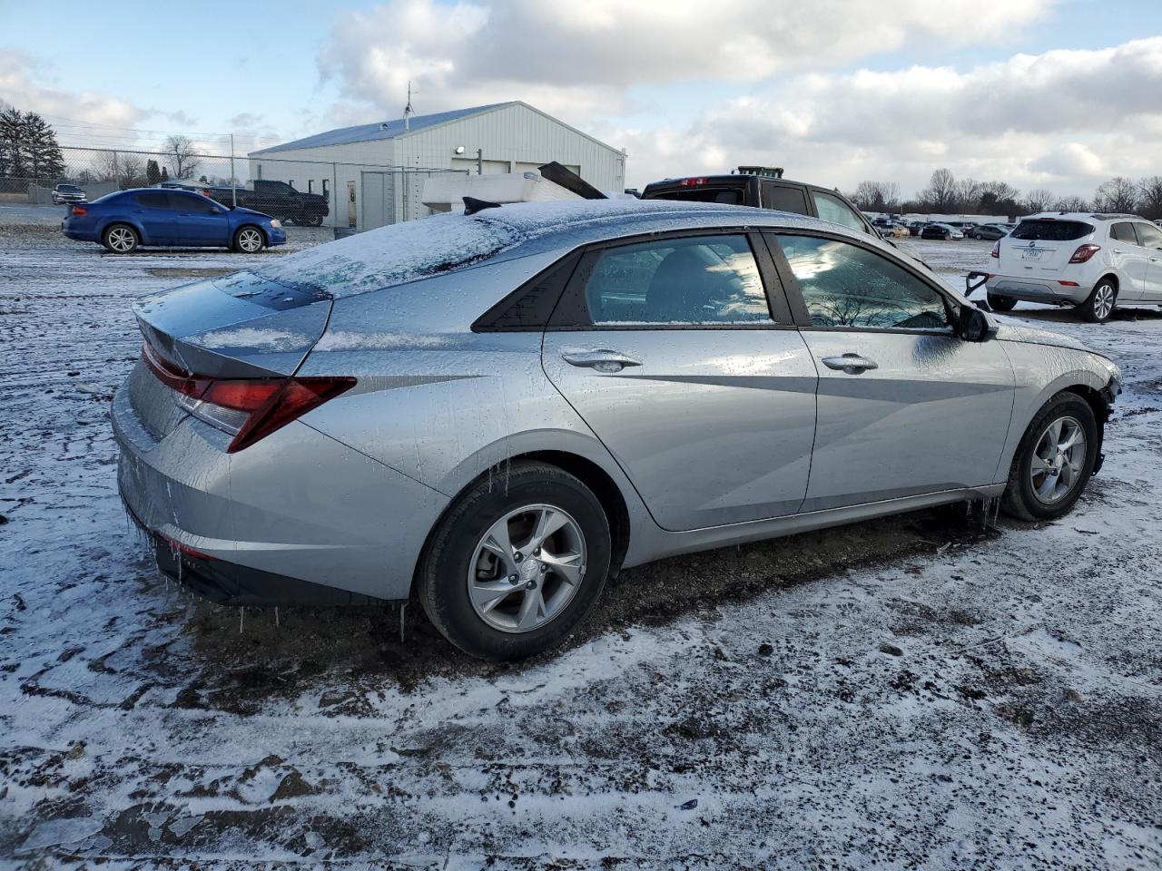 2021 Hyundai Elantra - Image 3